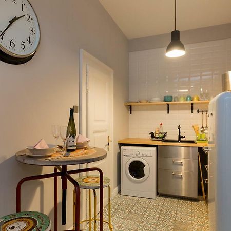 Апартаменты Deluxe Twin Studio In Kazinczy Street Будапешт Экстерьер фото