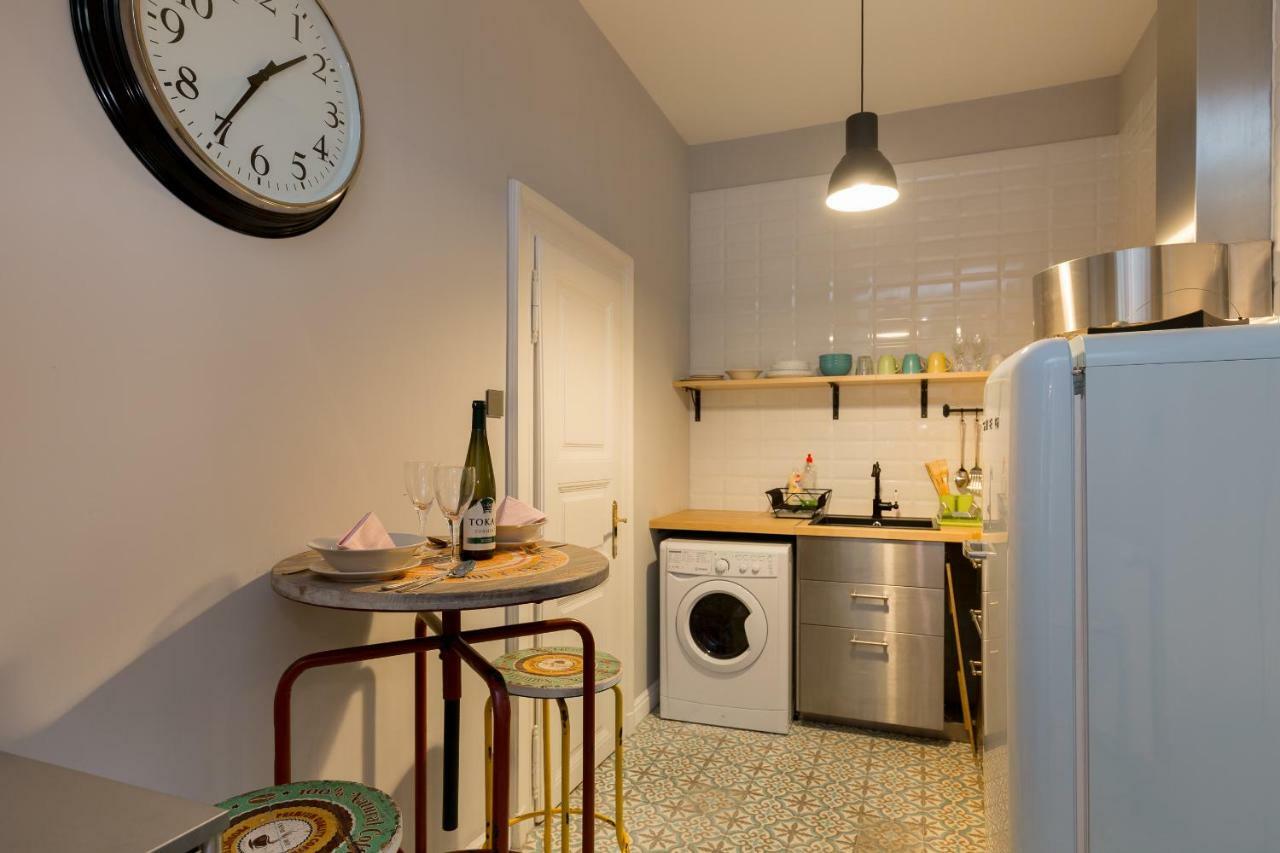 Апартаменты Deluxe Twin Studio In Kazinczy Street Будапешт Экстерьер фото